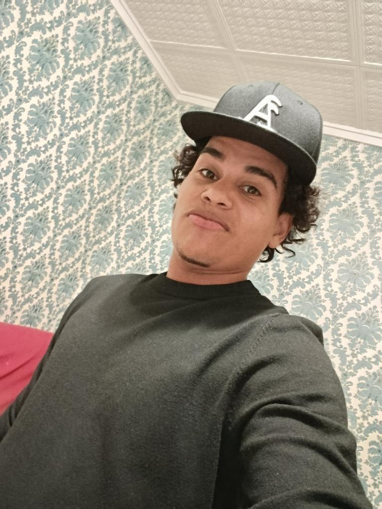 Chico busca chica en Alicante: 