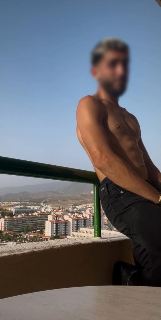 717137595: Chico busca chica en Tenerife