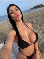 697707398: Chica busca chico en Madrid