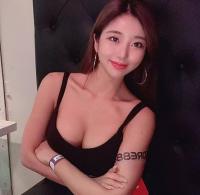 678021855: Chica busca chico en Madrid