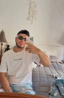 643023847: Chico busca chica en Valencia