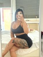 632927895: Chica busca chico en Navarra