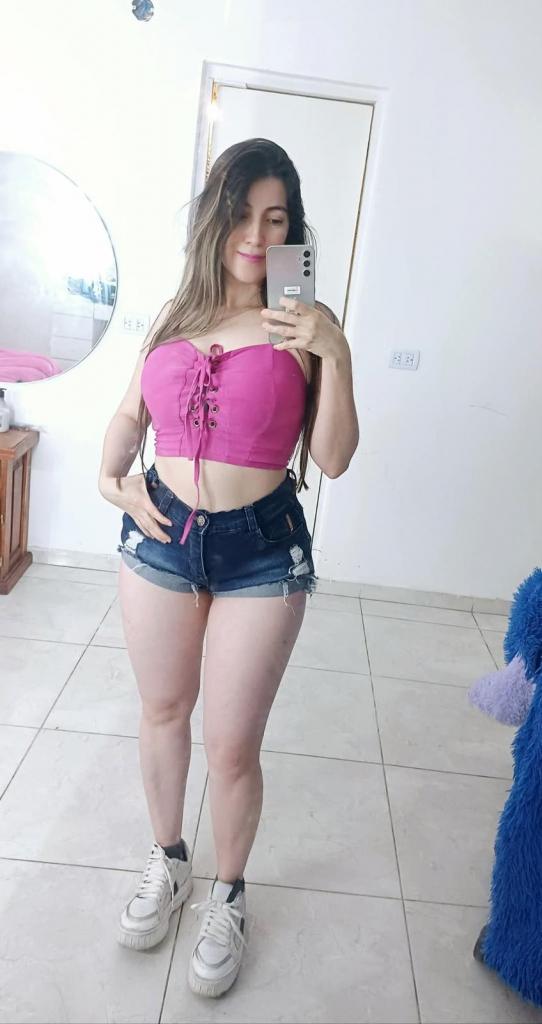 663713369: Chica busca chico en Málaga