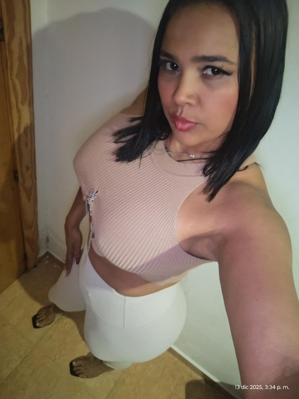 Chica busca chico en Almería: 