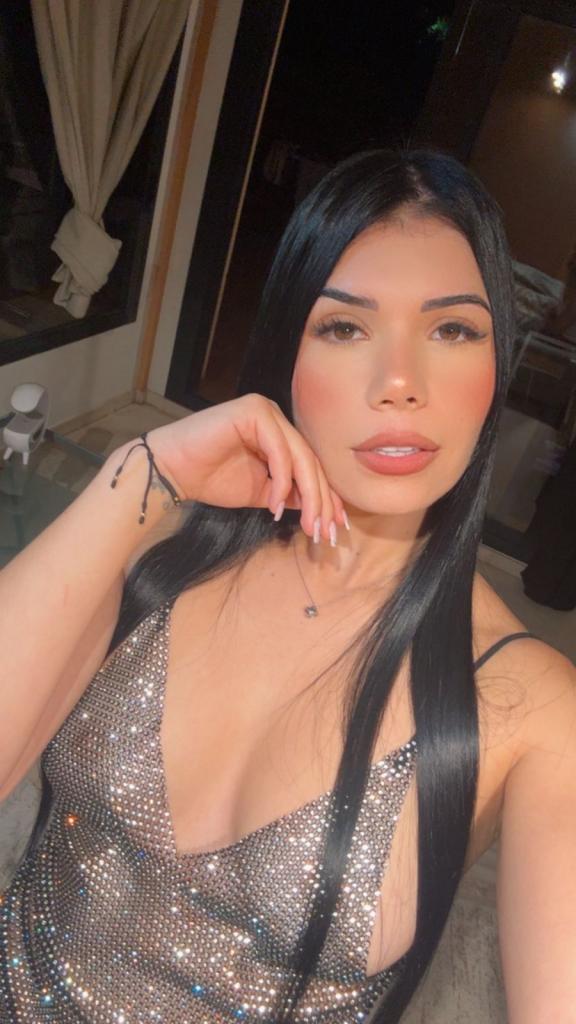 647315397: Chica busca chico en Madrid