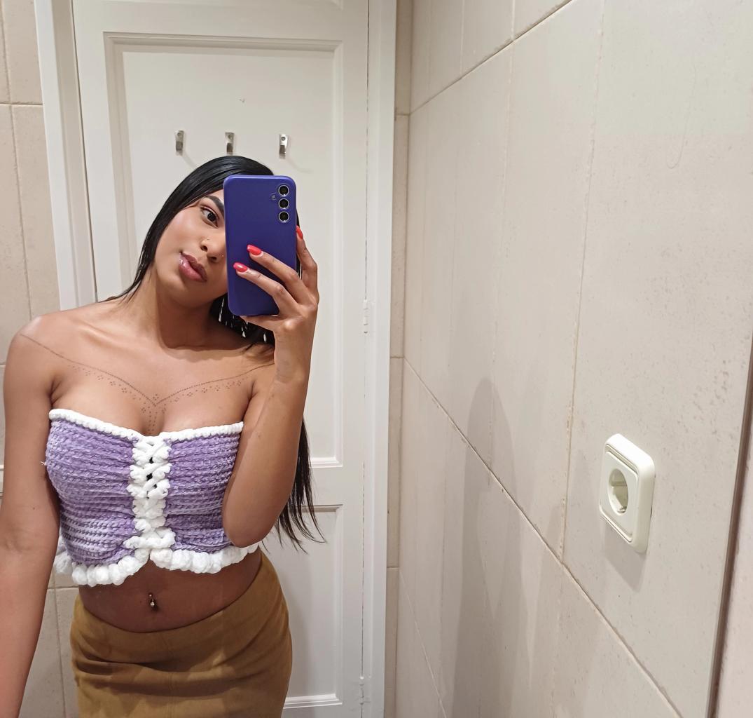 689277637: Chica busca chico en Barcelona