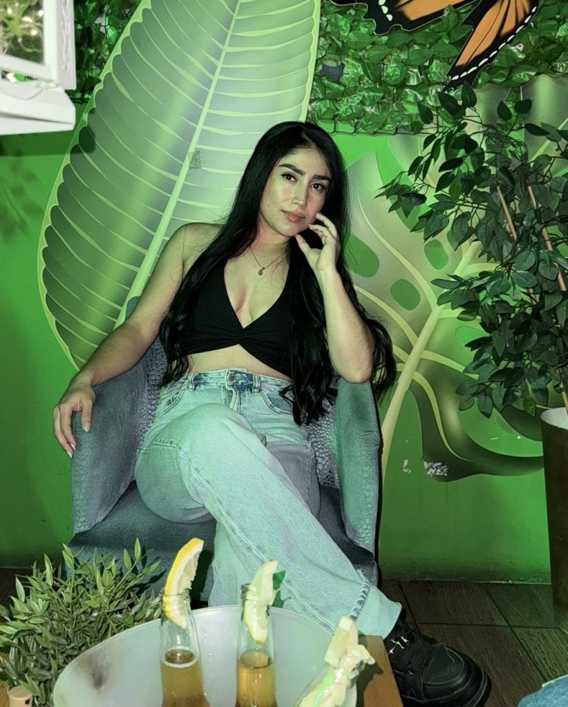 Chica busca chico en Murcia: 