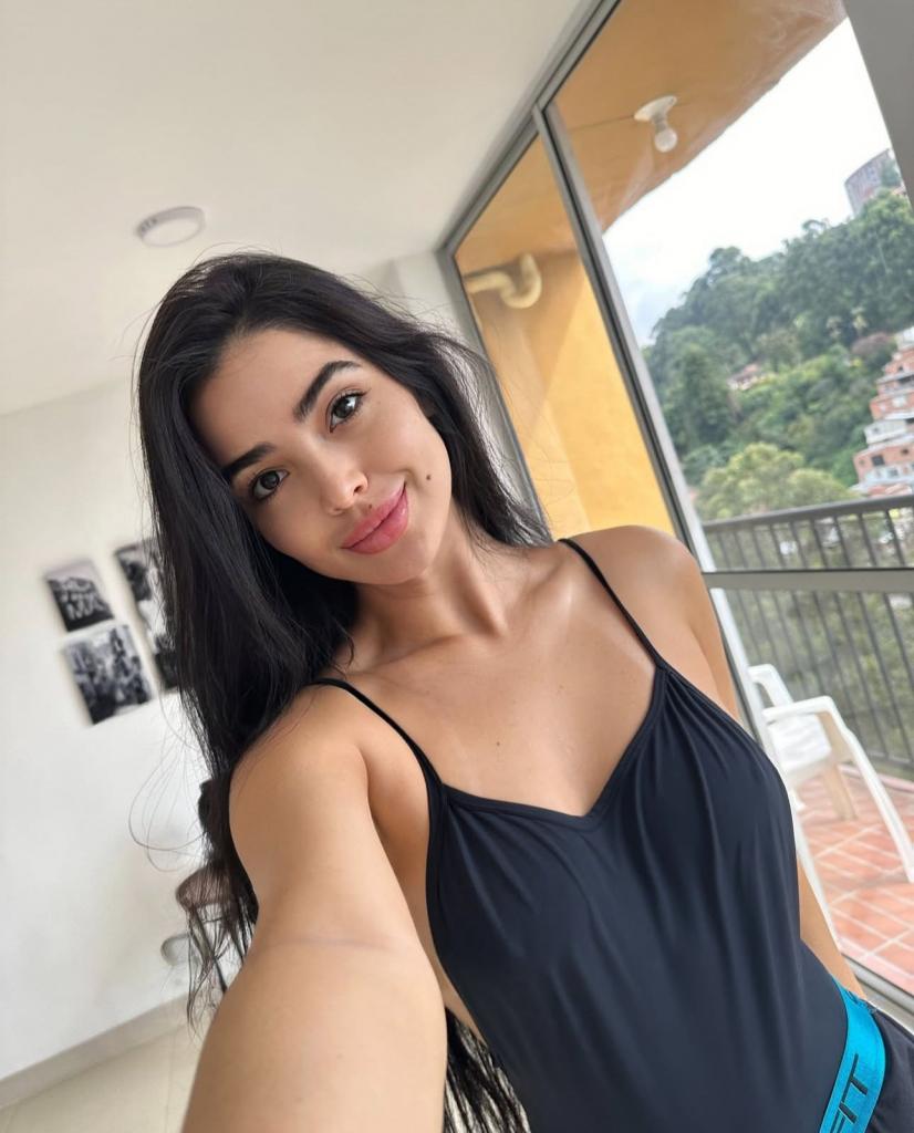 658277979: Chica busca chico en Tarragona