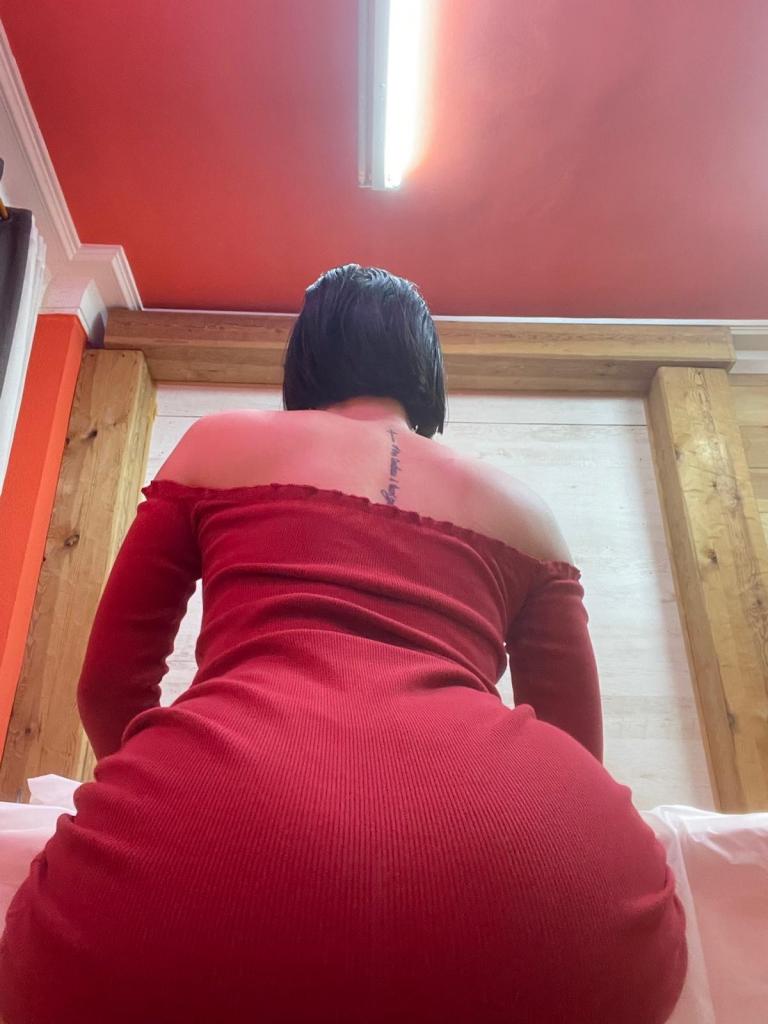 632245352: Chica busca chico en Cantabria