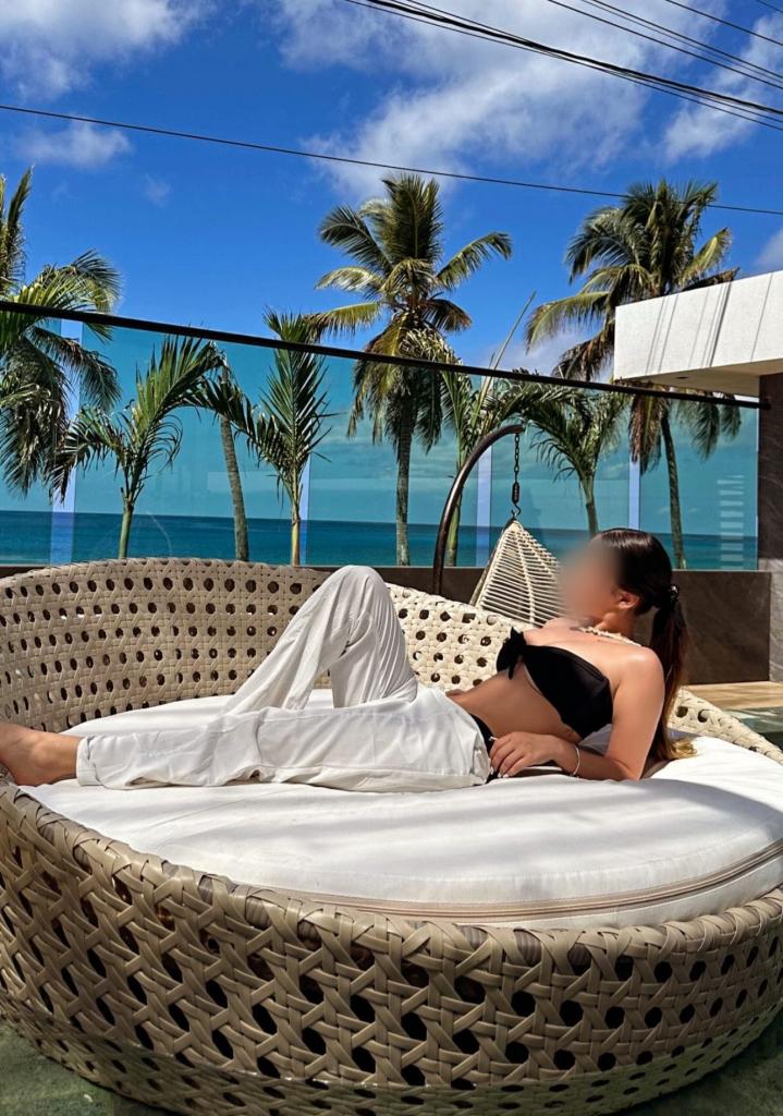 632209047: Chica busca chico en Alicante