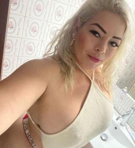 Chica busca chico en Zaragoza: Chica busca chico