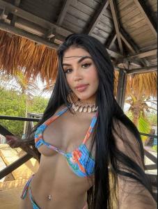 Chica busca chico en Ibiza: 