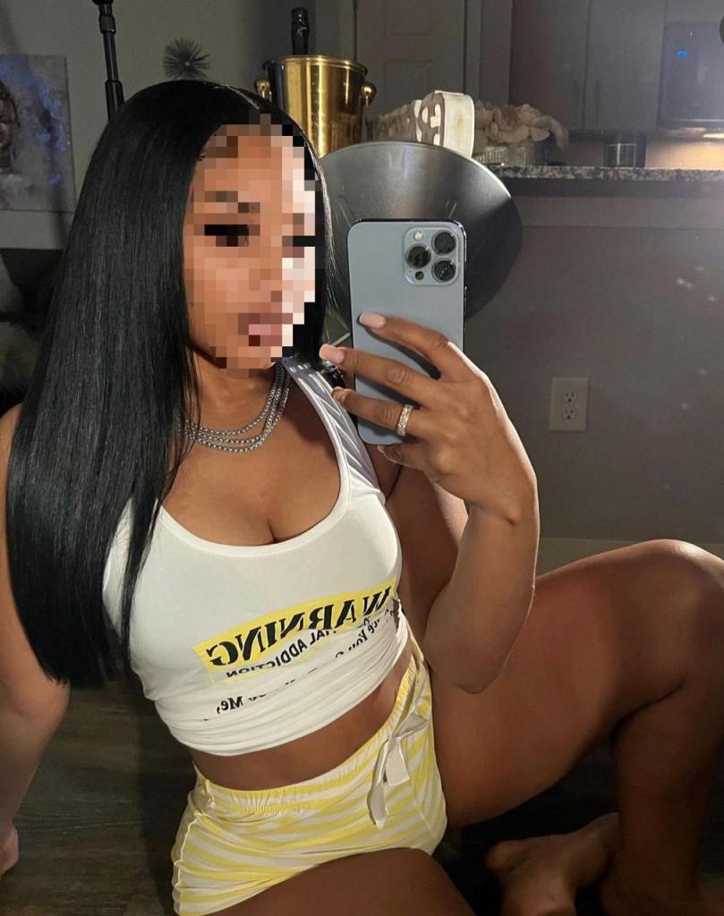 Chica busca chico en Soria: 