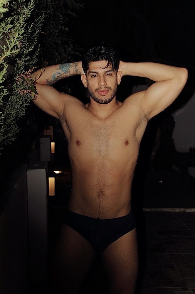 643852366: Chico busca chica en Granada