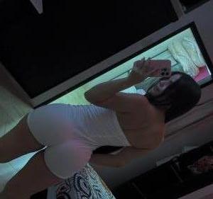 683629582: Chica busca chico en Huelva