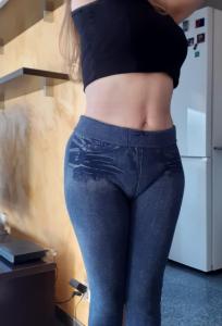 664174378: Chica busca chico en Barcelona