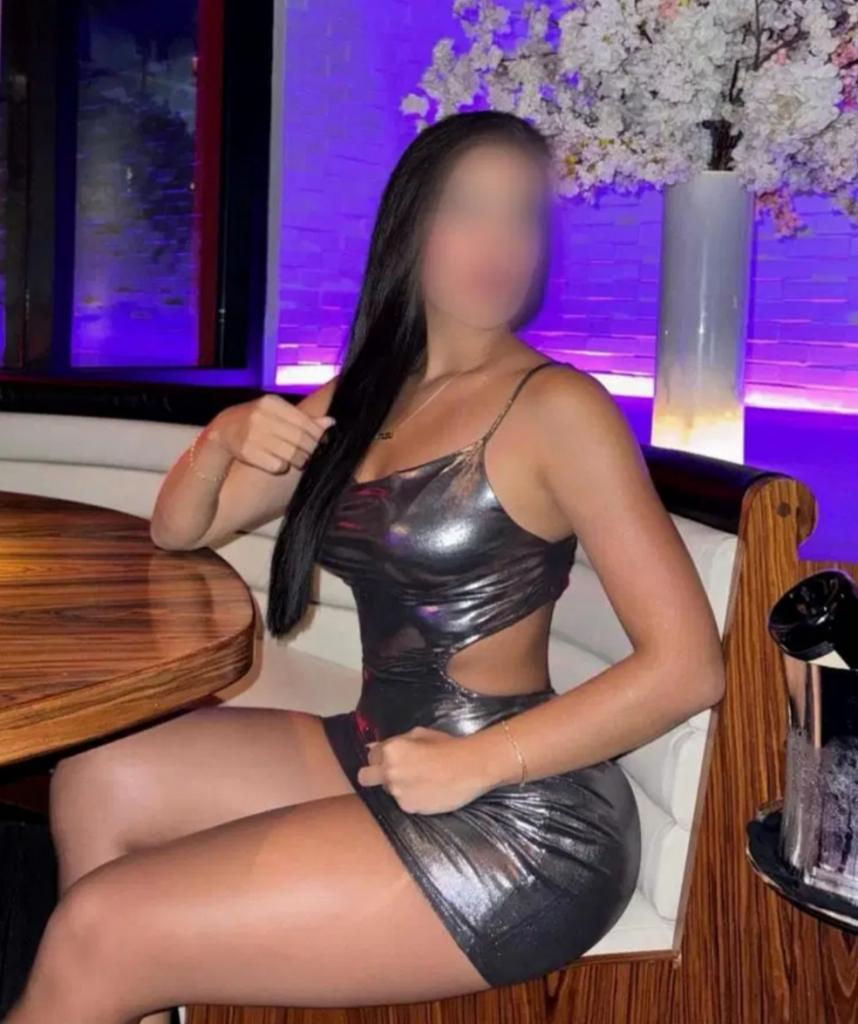 634612771: Chica busca chico en Cádiz