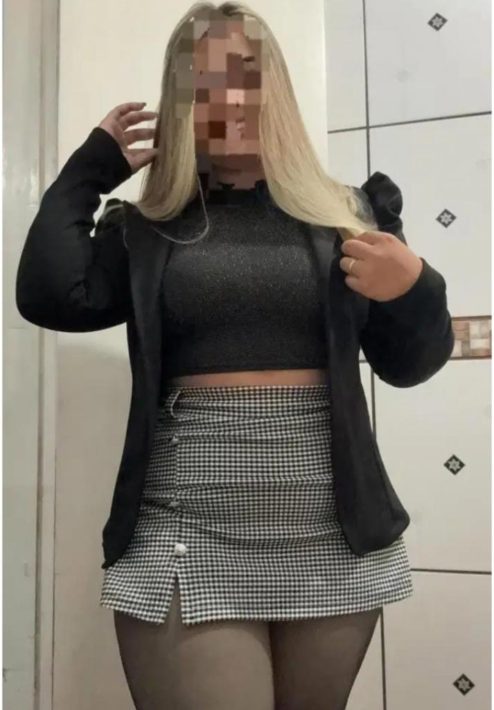 642297670: Chica busca chico en Murcia