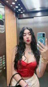 631527893: Chica busca chico en Málaga