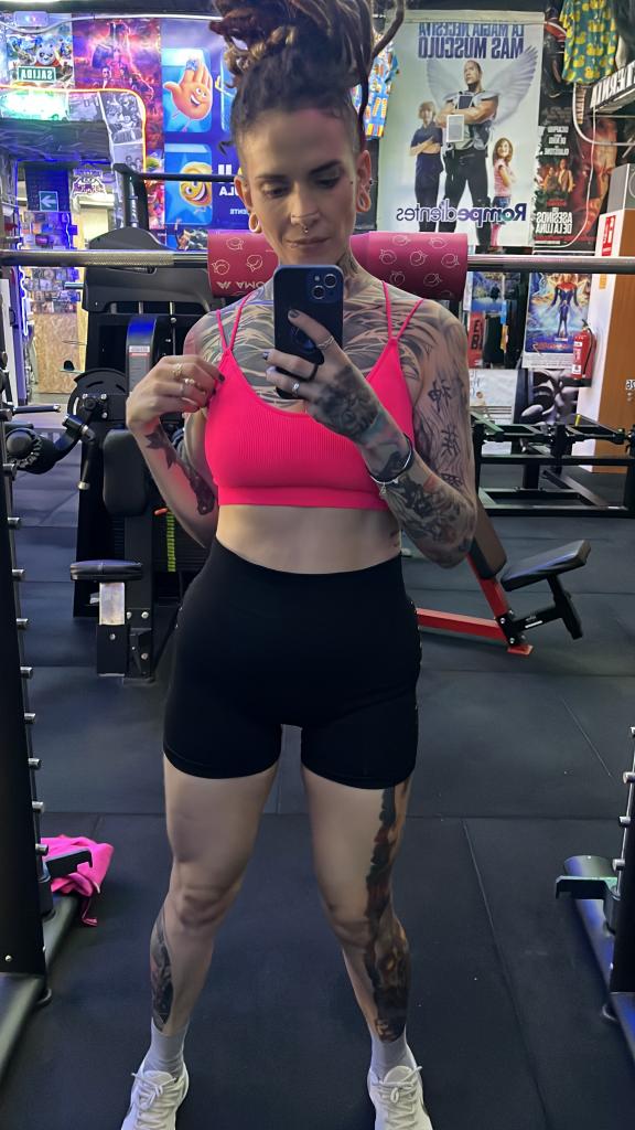 604884934: Chica busca chico en Huelva