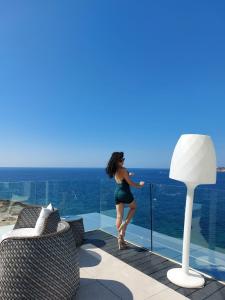 Chica busca chico en Ibiza: Chica busca chico