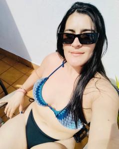613761366: Chica busca chico en Pontevedra