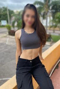 613449566: Chica busca chico en Ibiza