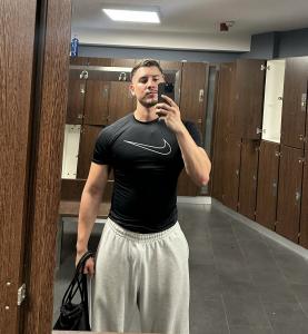 677162474: Chico busca chica en Mallorca