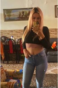 Chica busca chico en Jaén: 