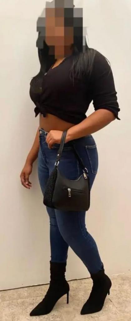 643993951: Chica busca chico en Madrid