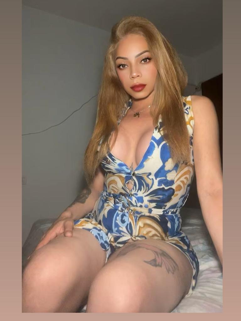 672829212: Transexual en Pontevedra