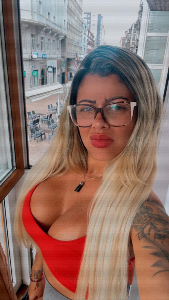 657069873: Chica busca chico en Burgos