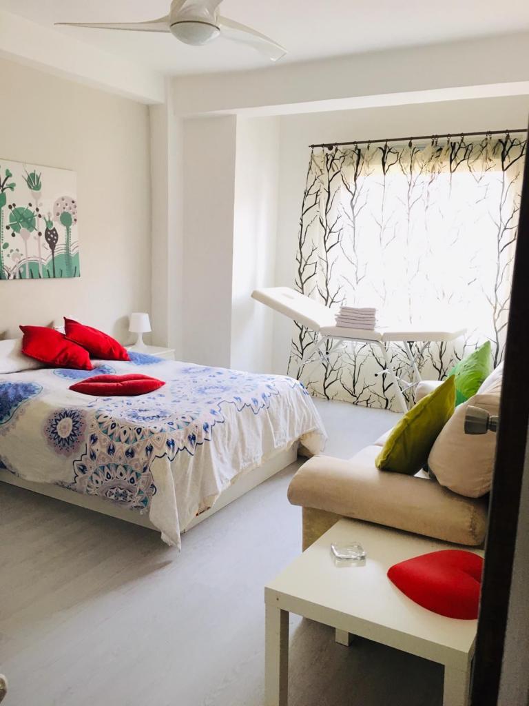 631167813: Chica busca chico en Murcia