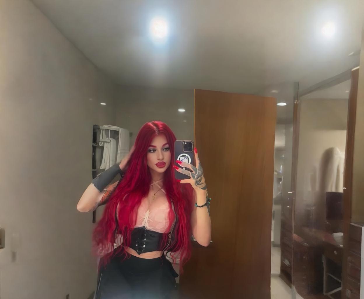 687784024: Travesti en Granada