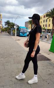 617745552: Chica busca chico en Las Palmas