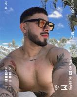 672044911: Chico busca chica en Valencia