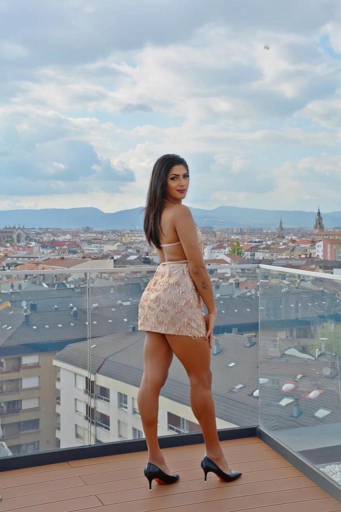 614563195: Transexual en Cantabria