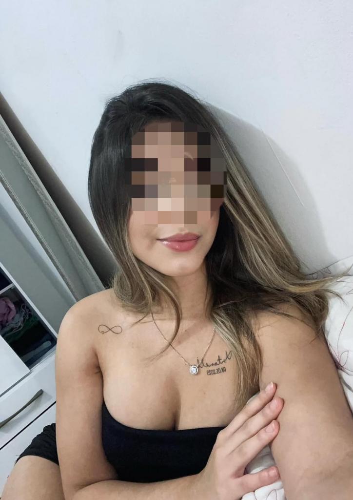 670733366: Chica busca chico en Madrid