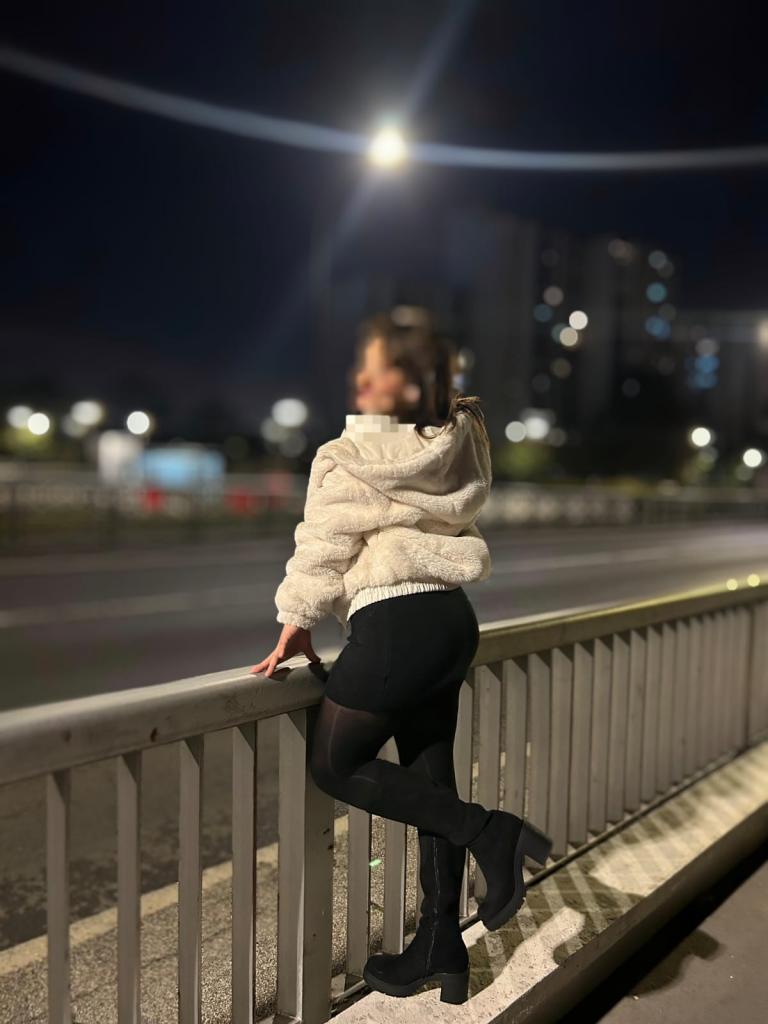 631566188: Chica busca chico en Alicante