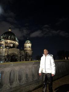 607157425: Chico busca chica en Vizcaya