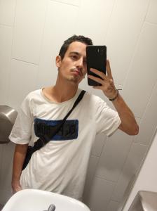 634123653: Chico busca chica en Sevilla