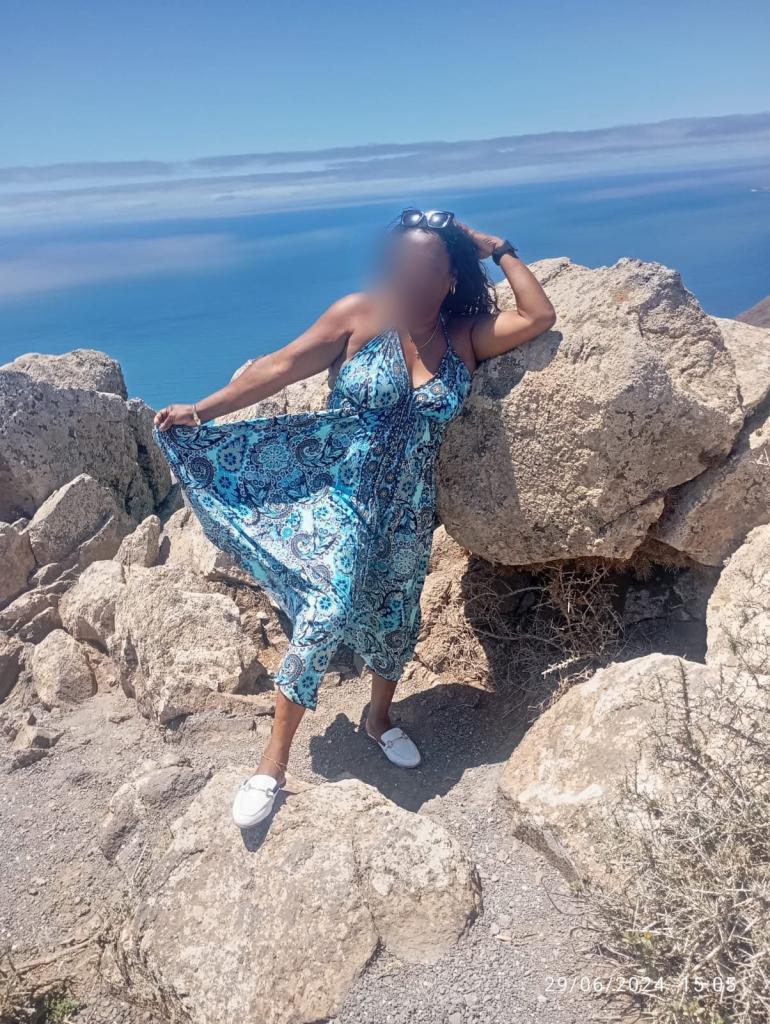 641010831: Chica busca chico en Sevilla