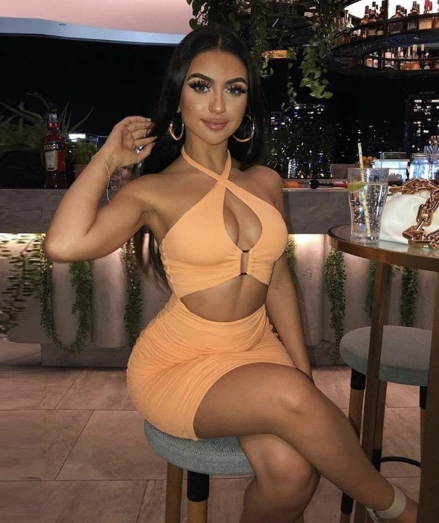 Chica busca chico en Cádiz: Chica busca chico