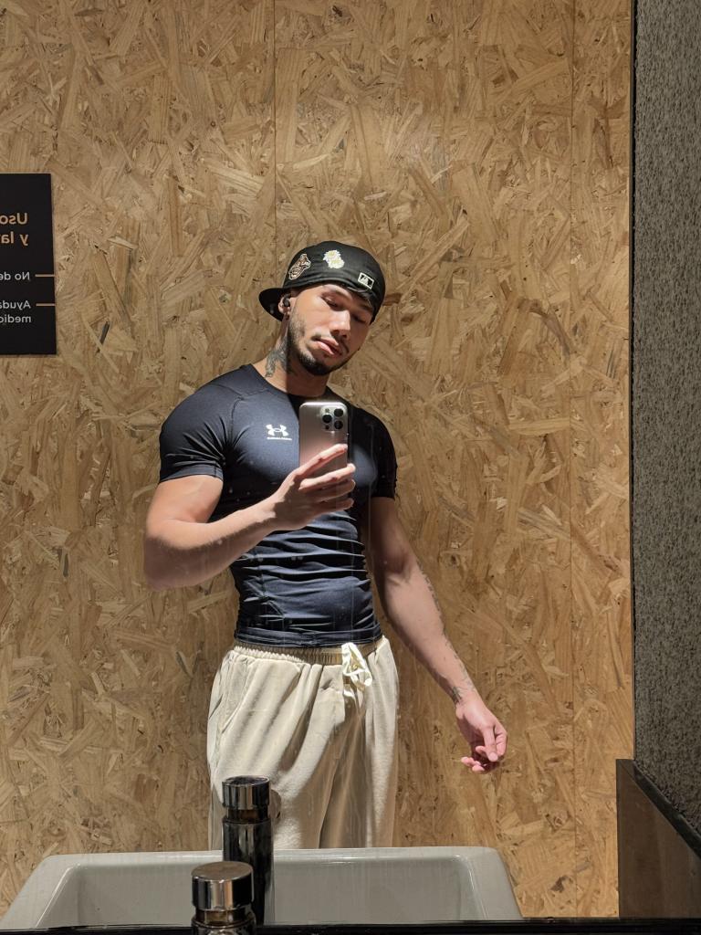 647268949: Chico busca chica en Vizcaya