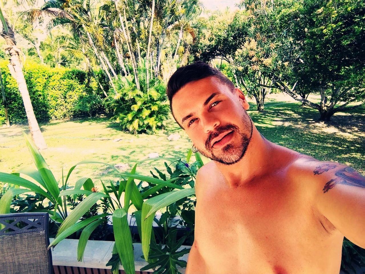 611176171: Chico busca chica en Cádiz