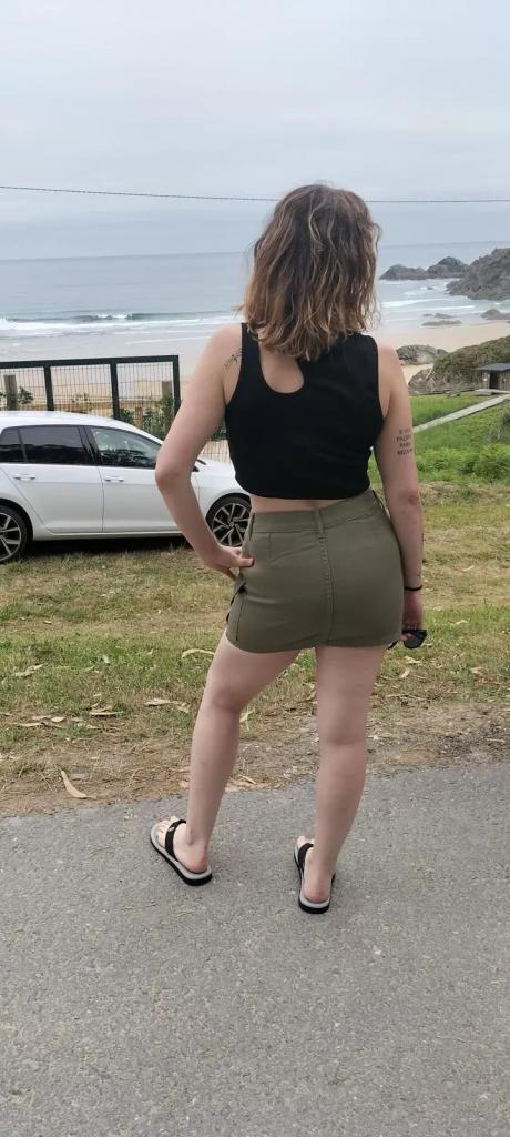 742062338: Chica busca chico en Asturias