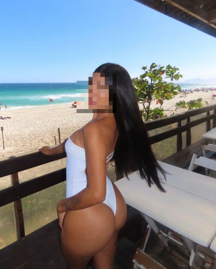 Chica busca chico en Ibiza: 