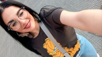 643037564: Chica busca chico en Lugo