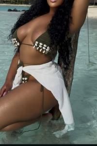 614954399: Chica busca chico en Madrid