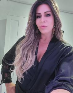 667878565: Chica busca chico en Valencia